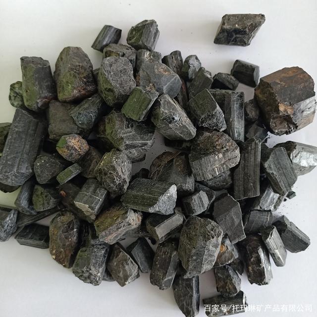 電氣石粉 從礦物到多領(lǐng)域應(yīng)用的“環(huán)境衛(wèi)士”與功能材料